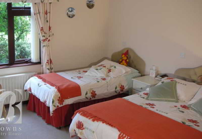 Browns Country House Hotel บุชมิลส์ ภายนอก รูปภาพ