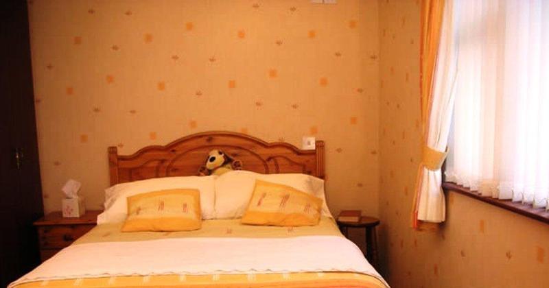 Browns Country House Hotel บุชมิลส์ ภายนอก รูปภาพ