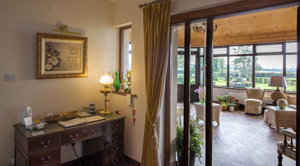 Browns Country House Hotel บุชมิลส์ ภายนอก รูปภาพ